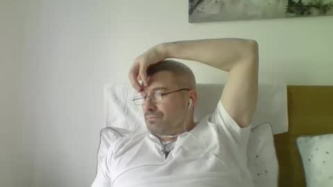 Snapshot of demarco1977 chatting on March 4, 2026, 12:44 pm demarco1977 online show from March 4, 2026, 12:44 pm