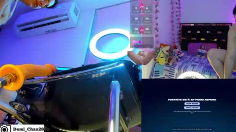 Snapshot of demi_chan chatting on July 9, 2026, 2:04 am demiii online show from July 9, 2026, 2:04 am