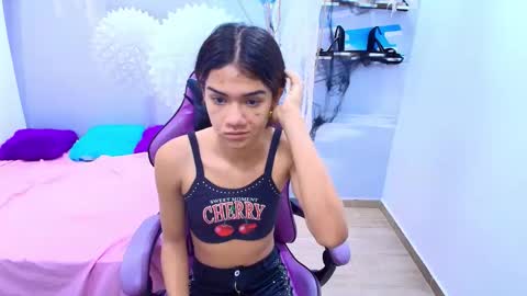 DEMI online show from October 15, 2025, 12:27 pm