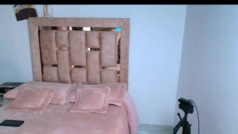 Demian and Salvatore online show from November 23, 2025, 8:08 pm