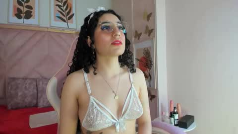 Snapshot of demijones_ chatting on November 27, 2025, 4:25 am Demi online show from November 27, 2025, 4:25 am