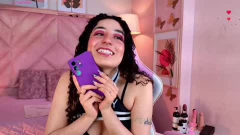 Demi online show from April 16, 2026, 4:02 am