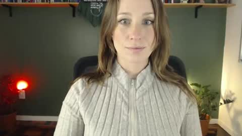 Snapshot of demmetria chatting on May 19, 2026, 5:08 pm demmetria online show from May 19, 2026, 5:08 pm