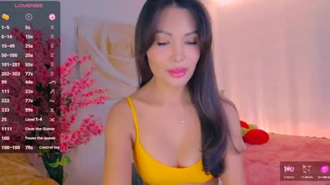 Lana online show from April 19, 2026, 4:23 am