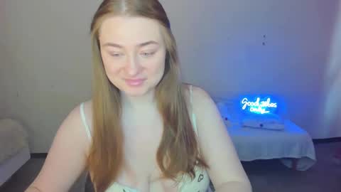 Sophie online show from February 22, 2025, 5:23 am