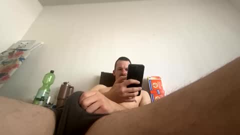 denis19872 online show from May 10, 2026, 7:46 am