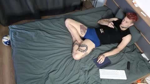 Snapshot of denis_here chatting on October 30, 2025, 4:19 pm Denis online show from October 30, 2025, 4:19 pm