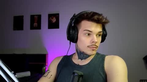 Snapshot of denis_here chatting on November 12, 2025, 2:06 pm Denis online show from November 12, 2025, 2:06 pm