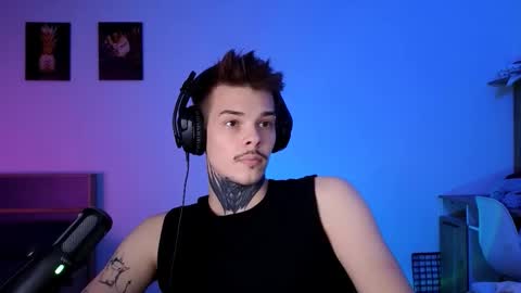 Snapshot of denis_here chatting on November 21, 2025, 6:28 pm Denis online show from November 21, 2025, 6:28 pm