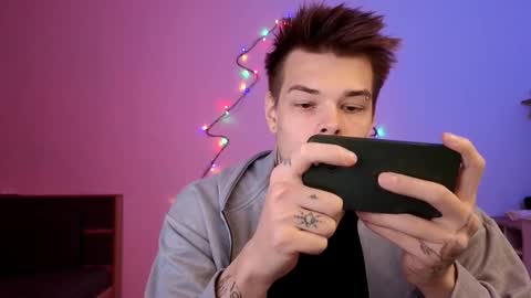 Snapshot of denis_here chatting on November 28, 2025, 10:45 pm Denis online show from November 28, 2025, 10:45 pm