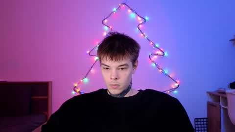 Snapshot of denis_here chatting on December 1, 2025, 9:58 am Denis online show from December 1, 2025, 9:58 am