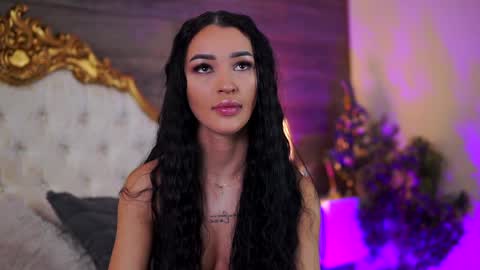 denisedevilles online show from January 8, 2025, 8:06 am