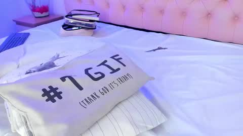 denisse_logan online show from March 13, 2026, 4:08 am