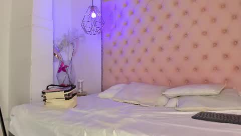 Snapshot of denisse_logan chatting on June 20, 2026, 3:20 am denisse_logan online show from June 20, 2026, 3:20 am