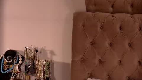 Snapshot of denisseperry chatting on June 27, 2026, 10:37 pm Ela online show from June 27, 2026, 10:37 pm