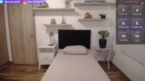    online show from October 6, 2025, 8:28 pm