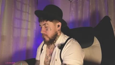 Oliver online show from April 8, 2026, 3:39 am