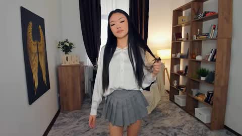 Mikky online show from November 11, 2025, 7:52 am