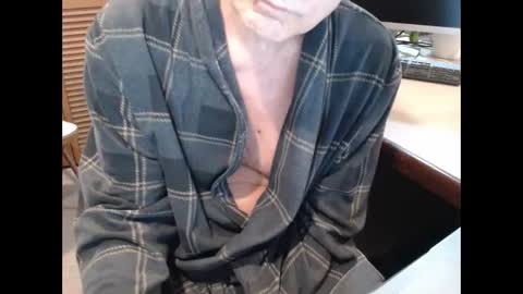 Snapshot of denn_jett chatting on January 26, 2025, 11:39 am Den  Jet online show from January 26, 2025, 11:39 am