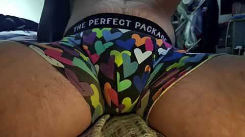 dennis210586 online show from November 12, 2025, 7:13 pm