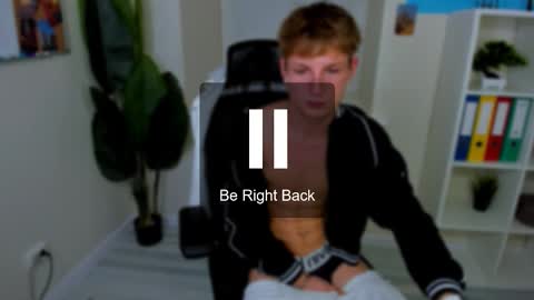 Dennis online show from November 25, 2025, 3:39 am