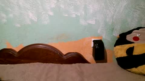 DennisXCarol online show from October 26, 2025, 5:57 am