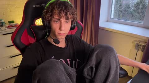 Jasper   online show from December 17, 2024, 1:27 pm