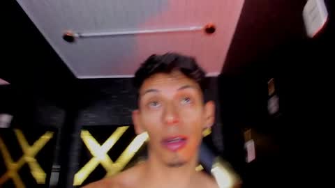Dereck online show from June 3, 2026, 2:33 pm