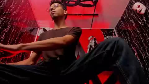 Snapshot of dereck_monroe chatting on July 9, 2026, 5:17 pm Dereck online show from July 9, 2026, 5:17 pm