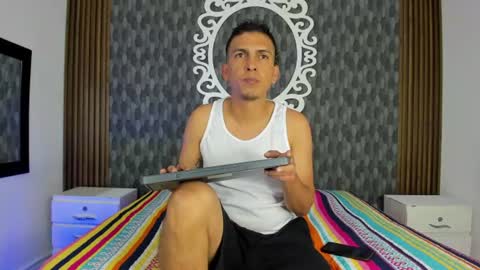 Dereck online show from June 20, 2026, 3:20 am