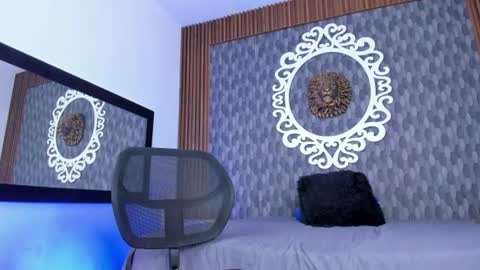 Dereck online show from June 21, 2026, 2:47 am