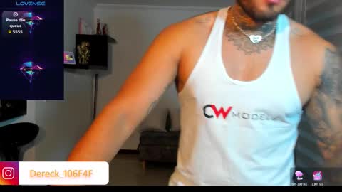 Snapshot of dereckgreen chatting on November 22, 2025, 2:10 am dereckgreen online show from November 22, 2025, 2:10 am