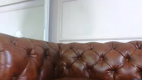 dereckwolf_ online show from October 18, 2025, 1:12 pm