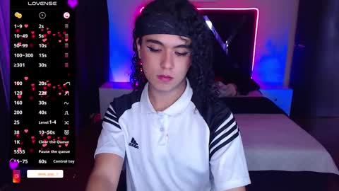 Derek independent online show from February 7, 2025, 10:30 pm