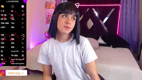 derek grey online show from March 12, 2025, 3:02 am