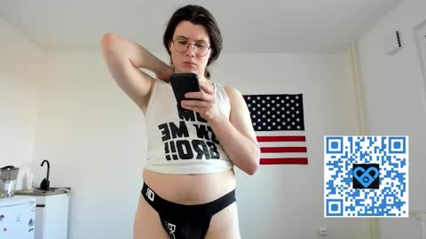 Derek online show from September 19, 2025, 1:56 pm