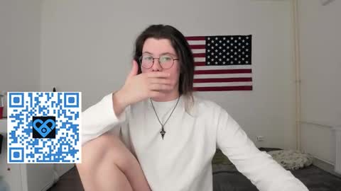 Derek online show from October 17, 2025, 3:03 pm