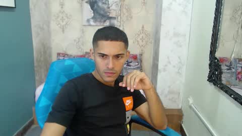 D E R E K online show from October 28, 2025, 10:30 am