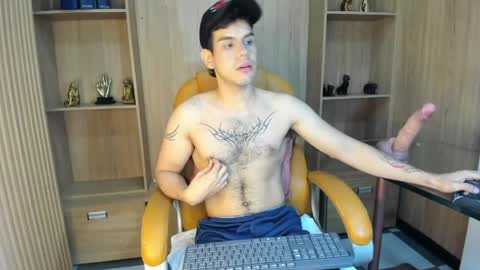 Snapshot of derek_voss chatting on April 25, 2026, 2:03 pm derek_voss online show from April 25, 2026, 2:03 pm