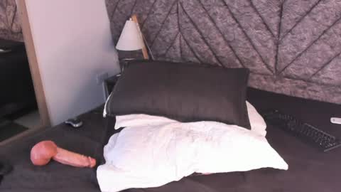 Snapshot of derek_voss chatting on May 14, 2026, 2:35 pm derek_voss online show from May 14, 2026, 2:35 pm