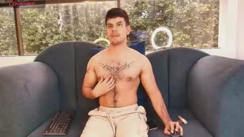 Snapshot of derek_voss chatting on June 17, 2026, 1:34 pm derek_voss online show from June 17, 2026, 1:34 pm