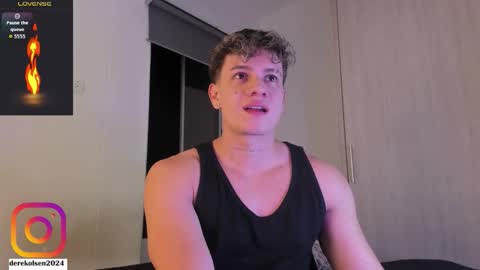 Derek  IG Derekolsen2024 online show from November 11, 2025, 2:44 am