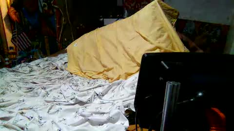 derick1961 online show from February 7, 2026, 9:02 am