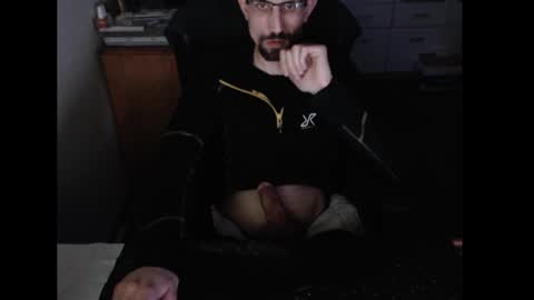 Snapshot of dermattes chatting on February 22, 2025, 5:13 pm dermattes online show from February 22, 2025, 5:13 pm