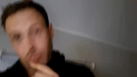 Snapshot of derricklapp814 chatting on November 2, 2025, 3:09 am derricklapp814 online show from November 2, 2025, 3:09 am