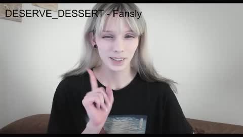 Snapshot of deserve_dessert chatting on July 21, 2026, 12:35 am Domi online show from July 21, 2026, 12:35 am