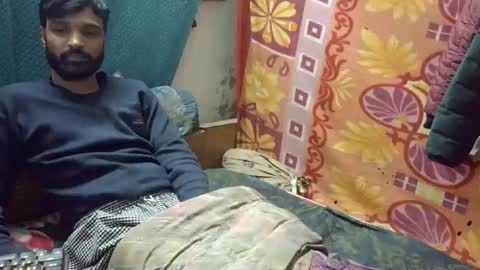 desi_boy799417 online show from January 9, 2026, 6:42 pm