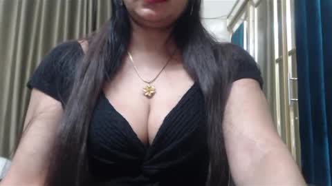 Maisa online show from December 9, 2024, 8:44 pm