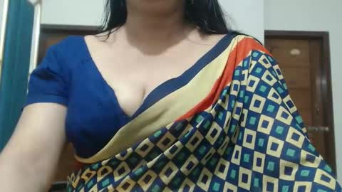 Snapshot of desimaisa130 chatting on April 30, 2026, 8:57 pm Maisa online show from April 30, 2026, 8:57 pm