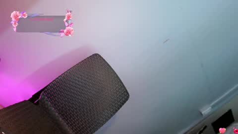 Snapshot of desirable_rica chatting on July 1, 2026, 9:33 am desirable_rica online show from July 1, 2026, 9:33 am